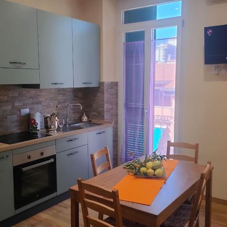 Orizzonte 5 Terre - Via Napoli 85, Stazione Centrale - Centro Storico 라스페치아 외부 사진