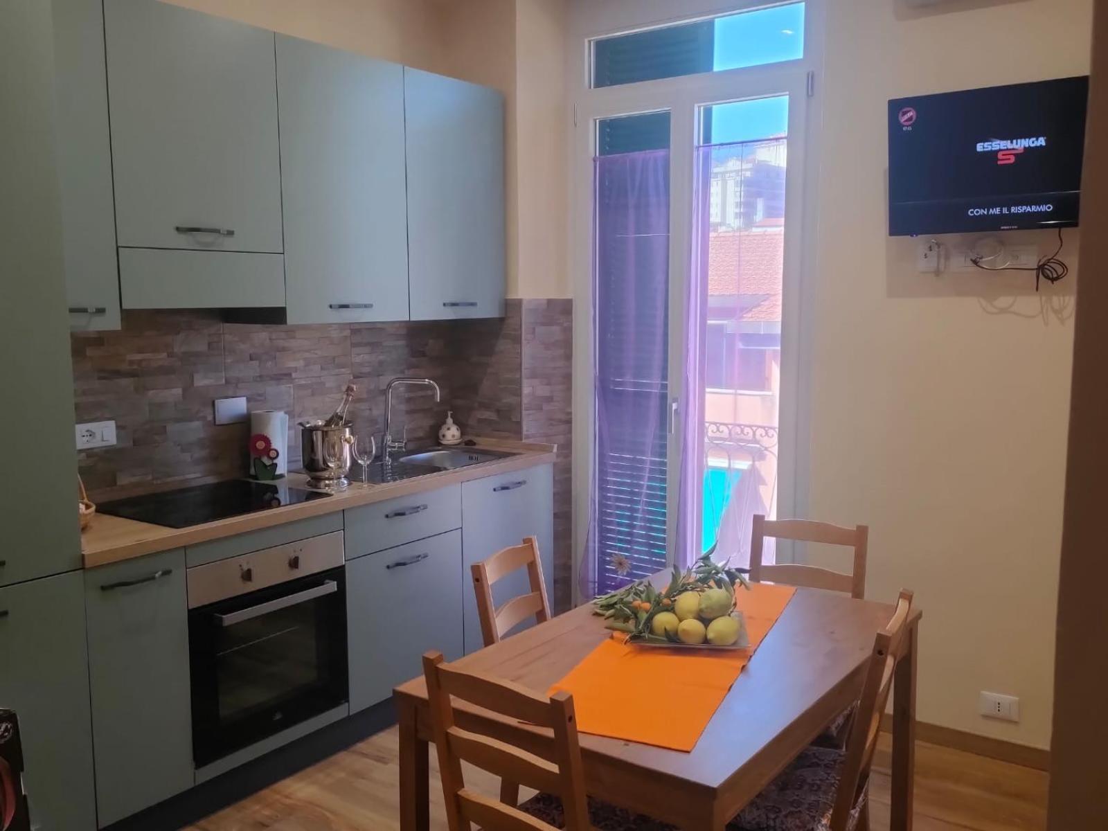 Orizzonte 5 Terre - Via Napoli 85, Stazione Centrale - Centro Storico 라스페치아 외부 사진